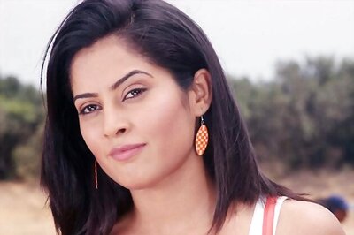 Actors shouldn't worry about numbers: Tamil actress