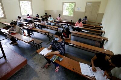 Govt Revises SOP for Exams Ahead of NEET 2020, Removes Isolation Option for Symptomatic Students