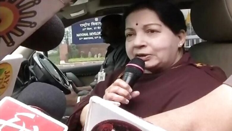 AIADMK will fight Lok Sabha polls alone: Jaya