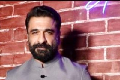 Eijaz Khan Hospitalised Due to Typhoid Fever; Actor Shares Picture from Hospital