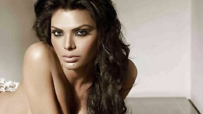 Sherlyn Chopra bags 'Kamasutra' 3D
