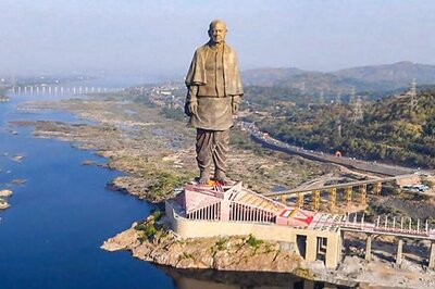 Work of Laying Fence on Land near Statue of Unity Suspended after Tribals Protest