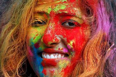 Here's How to Host a Perfect Holi Party