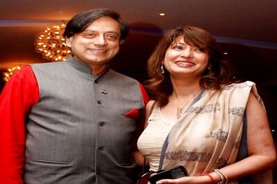 Delhi Police Pushes for Prosecution of Shashi Tharoor on Murder Charge in Sunanda Pushkar Case