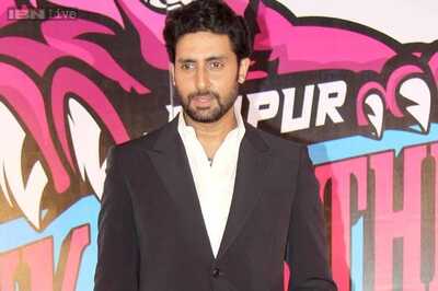 Abhishek Bachchan wants to do a biopic on Yuvraj Singh