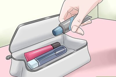 How to Make a Personal Hygiene Kit