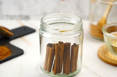 How to Make Cinnamon Oil