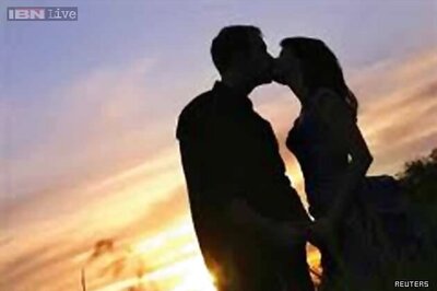 Kerala: Kozhikode's 'Kiss of Love' protest fails to take off, police drag protestors