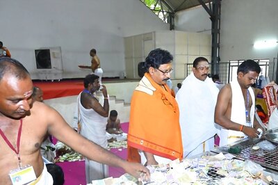 Andhra Pradesh’s Bhramaramba Mallikarjuna Swamy Temple Completes Counting Of Donation