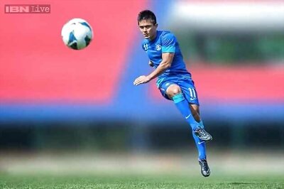 ISL 2015: Sunil Chhetri reveres rubbing shoulders with Nicolas Anelka