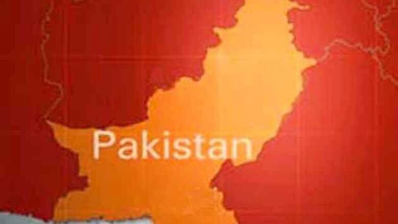 Pakistan: 2 more anti-polio campaign workers killed