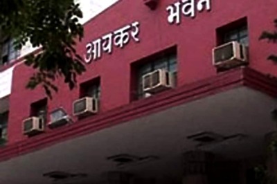 IT Department Raids 100 Places in Tamil Nadu and Andhra in Tax Evasion Case