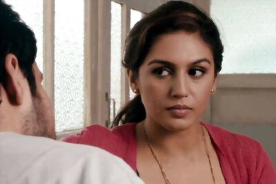 Huma Qureshi turns 'shayari' queen on 'Comedy Nights With Kapil'