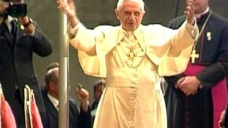 World wipes: Pope meets Saudi monarch