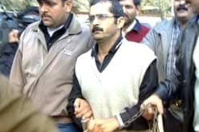 'Pak uses Kashmiri youths as pawns'