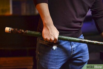 How to Hold a Pool Cue