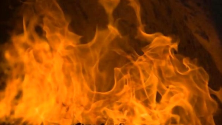 Delhi: Minor fire in Shastri Bhawan
