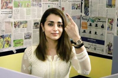 Trisha Casts Her Vote in Lok Sabha Elections 2024, Takes a Selfie With Polling Booth Staff; Watch