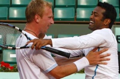 Paes-Dlouhy, Bhupathi-Knowles enter men's doubles SF
