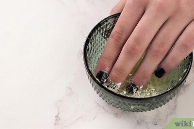 How to Clean Gel Nails at Home