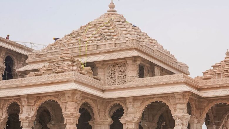 'Bow and Arrow' to 'Ramanandi Tilak' on Lamp Posts: Lord Ram Rules Hearts and Streets in Ayodhya