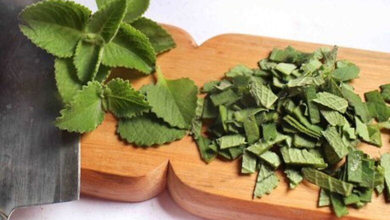 How to Make a Chocolate Mint Foot Soap