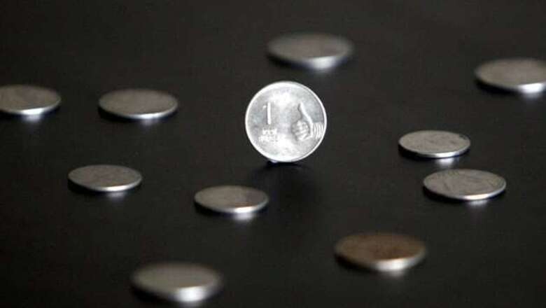 HSBC raises rupee forecast to 52/dollar