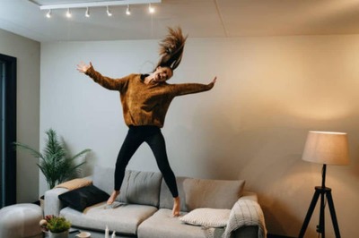 What is 'JOMO'? All You Need to Know About the Trend That's Everything Above 'FOMO'