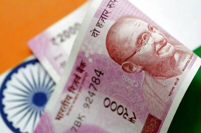 Rupee Recovers 42 Paise to 73.15 Against US Dollar