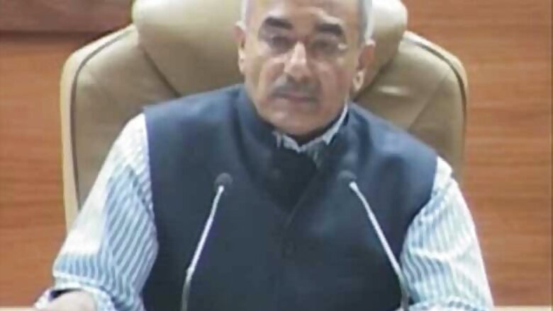 UP ex-cabinet secretary accused of scam