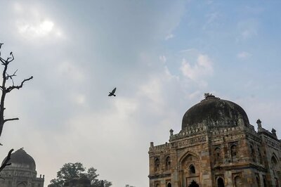 Clear Skies, Blowing Winds: Delhi Breathes 'Cleanest' Air On Diwali in 8 Years, How It Happened