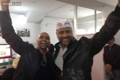 Delhi elections 2015 results: Raghu Ram, Shekhar Kapur, Tapsee Pannu tweet their reactions