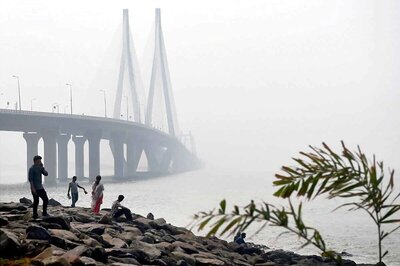 Mumbai: Two Russians Held for Performing Stunts at Bandra-Worli Sea Link