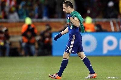 Brilliant Mexico outplay clueless France 2-0