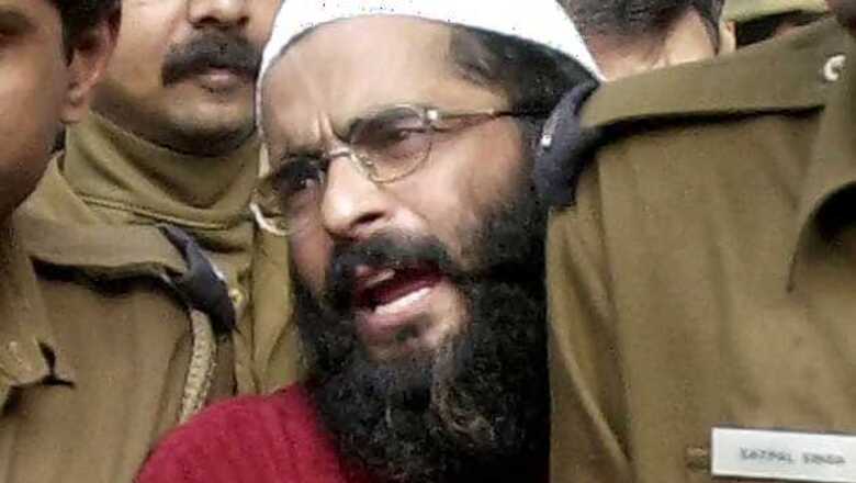 Mobile internet services snapped in Kashmir