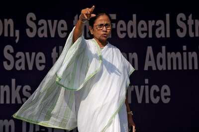 Mamata Divides Bengal's Red Zones into 3 Categories to Kickstart Economy, Says No Funds Yet from Centre