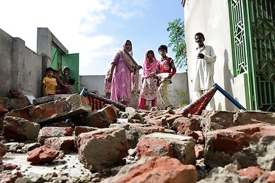 News18.com Daybreak | Mortal Shells Rain on Kashmir's Village & Stories That You May Have Missed
