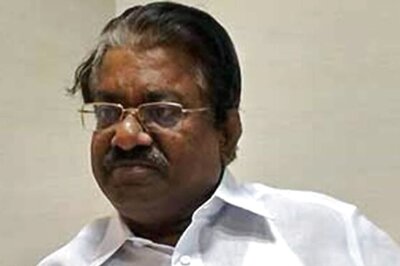 Hindi Will Reduce Tamils to Status of 'Shudras,' Says DMK MP