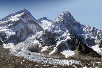 China Launches 1st Clean-up Campaign Across Mt Everest