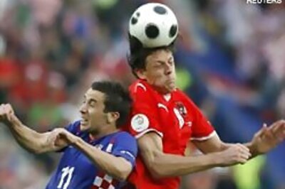 Austria lose opening game to Croatia in Euro 2008