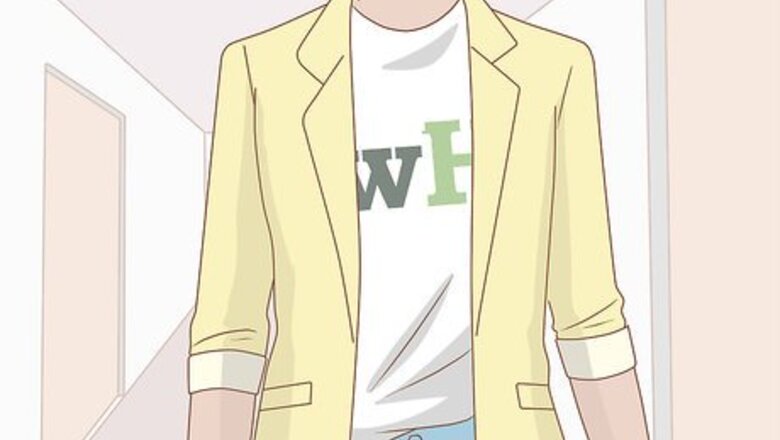 How to Wear a Graphic Tee