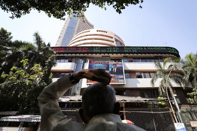 Market Snaps 4-day Climb Ahead of Economic Survey, Budget