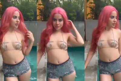 Barbie Fever Grips Urfi Javed! Bigg Boss OTT Fame Colours Her Hair Pink In New Bold Video