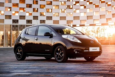 Nissan Goes 'Black', Unveils Special Edition Leaf