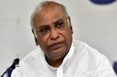 Kharge Dissociates Himself from Process of Selection of NHRC Chairperson, Members