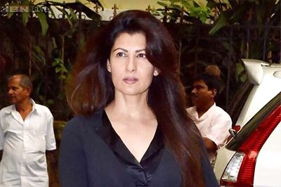 Salman Khan's ex Sangeeta Bijlani watches movie with the actor's mother