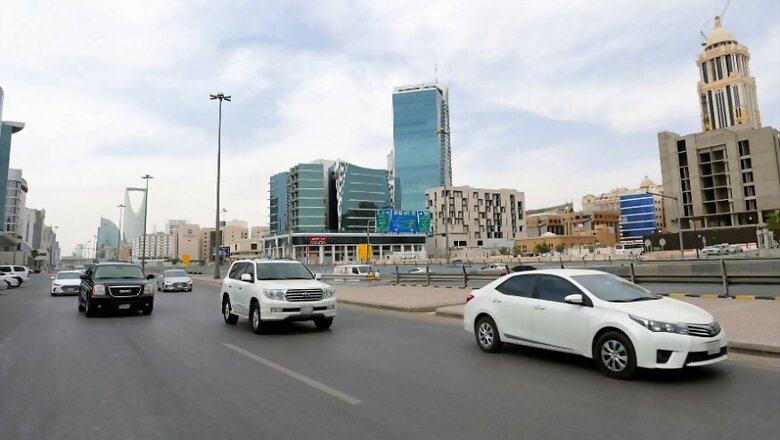 Saudi Arabia Reimposes 3 pm Curfew in View of Spike in Coronavirus Cases