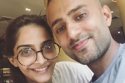 Anand Ahuja Planned Special Surprise for Sonam Kapoor on 2nd Marriage Anniversary, See Pics