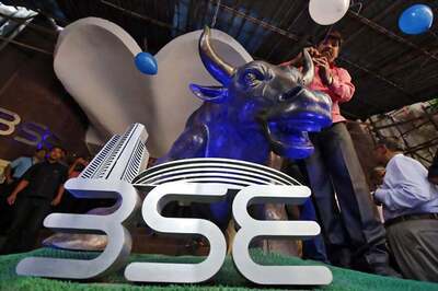 Sensex, Nifty Start on a Cautious Note Amid Mixed Global Cues, Yes Bank, SBI Among Major Gainers