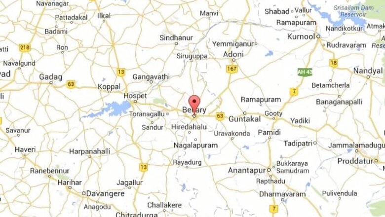 Karnataka: Police seize Rs 10 crore cash from Bellary, Hospet in raids